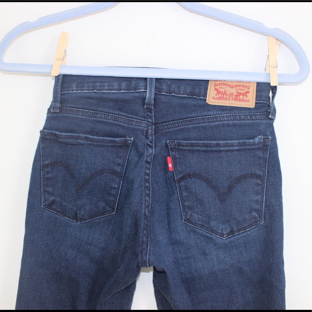 Levi’s skinny jeans dark wash